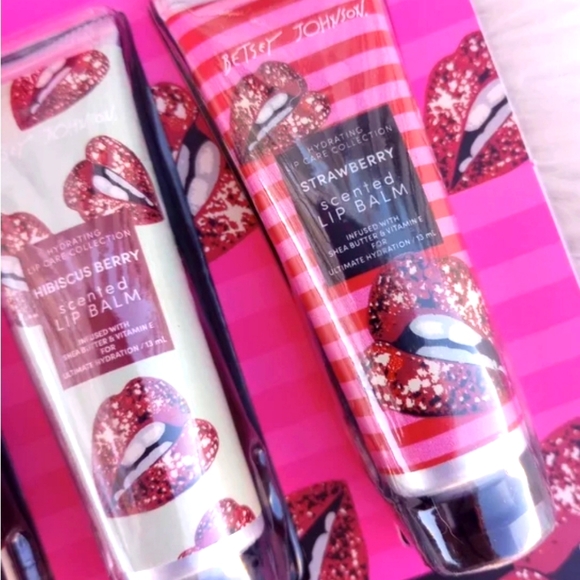 Brand New Betsey Johnson 7 Piece Hydrating Lip Balm Collection- - Picture 6 of 7